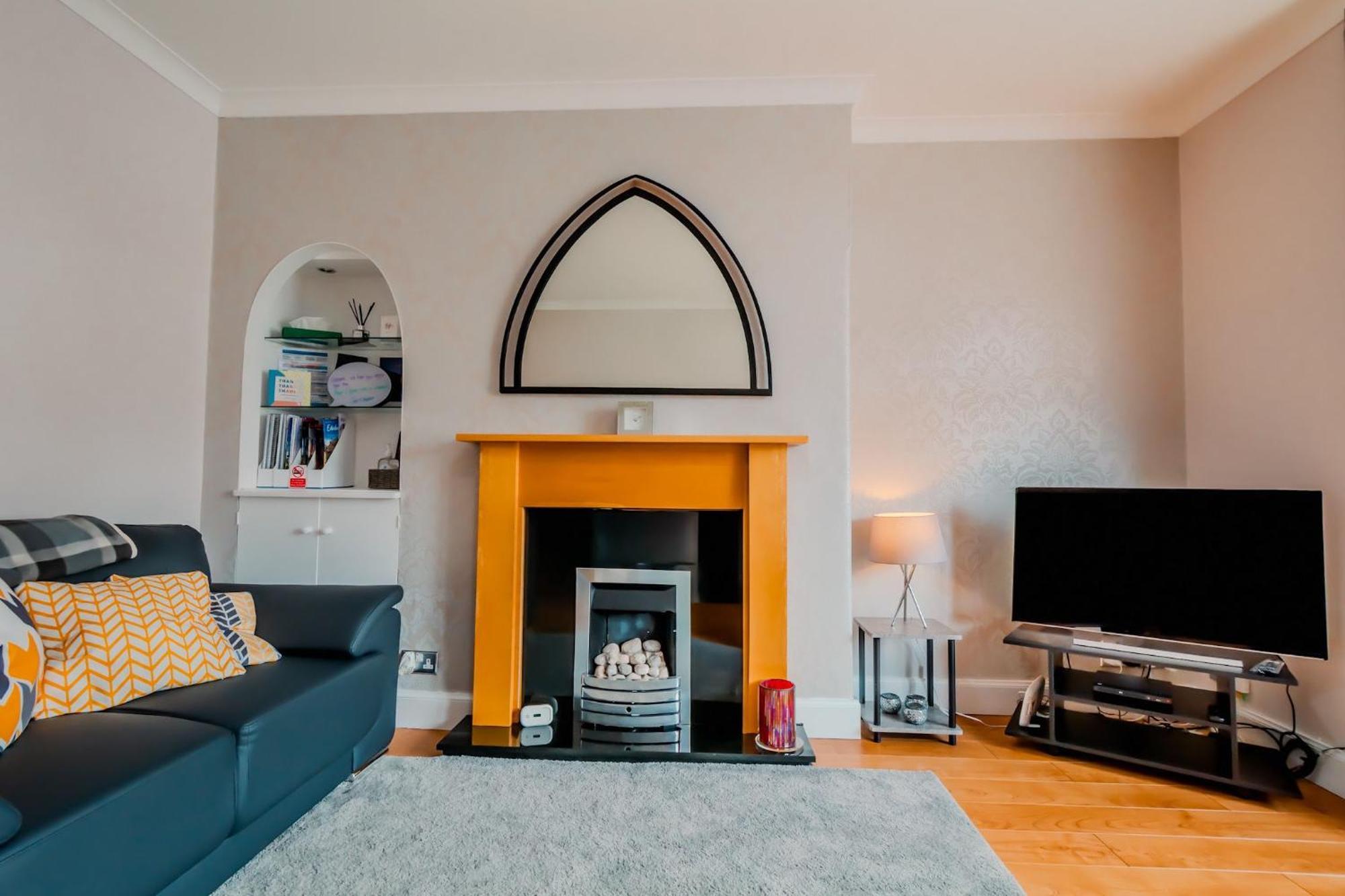 Crewe Apartment - 2 Bed, Free Off Street Parking And Private Garden Edimburgo Exterior foto