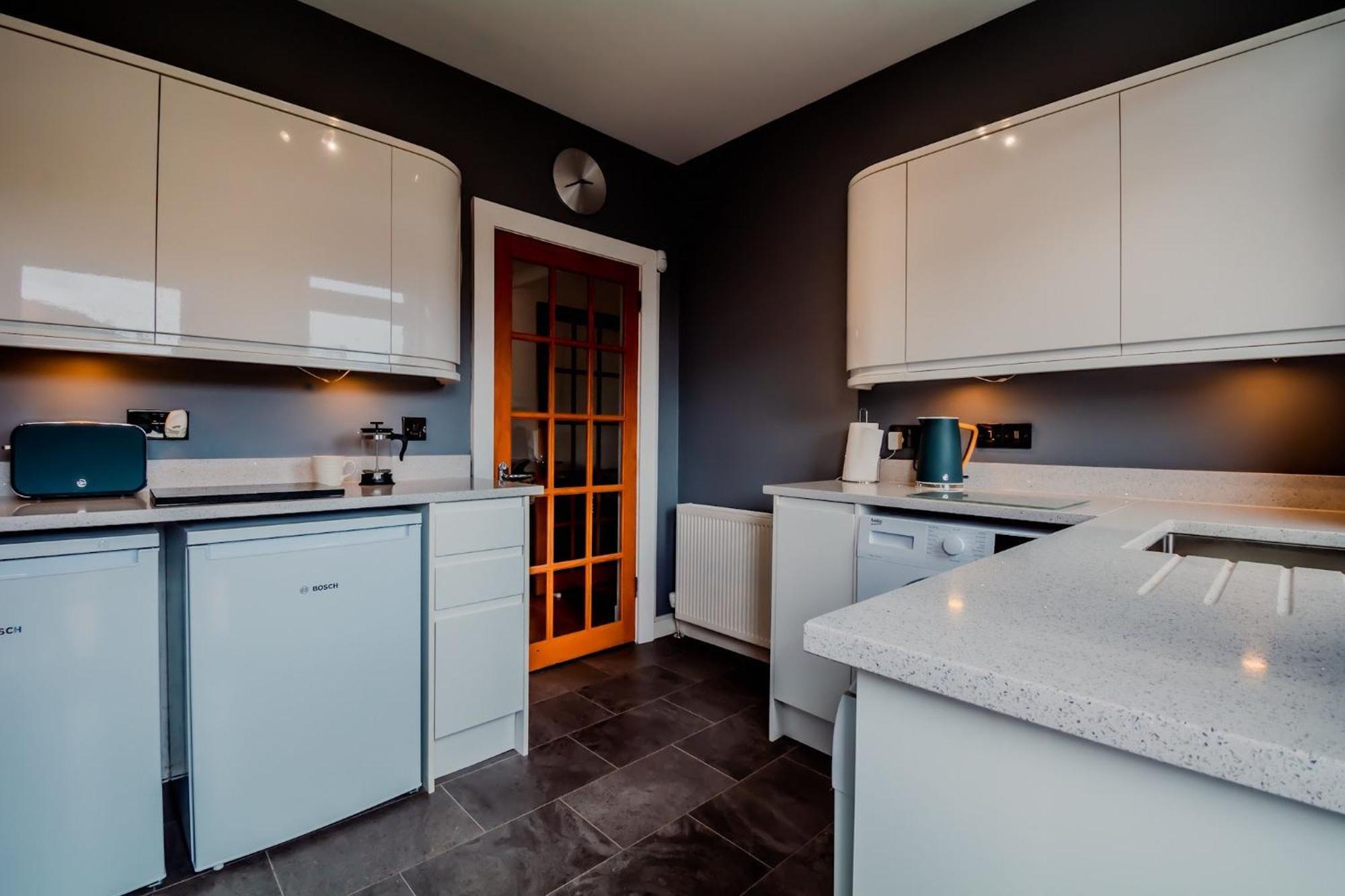 Crewe Apartment - 2 Bed, Free Off Street Parking And Private Garden Edimburgo Exterior foto