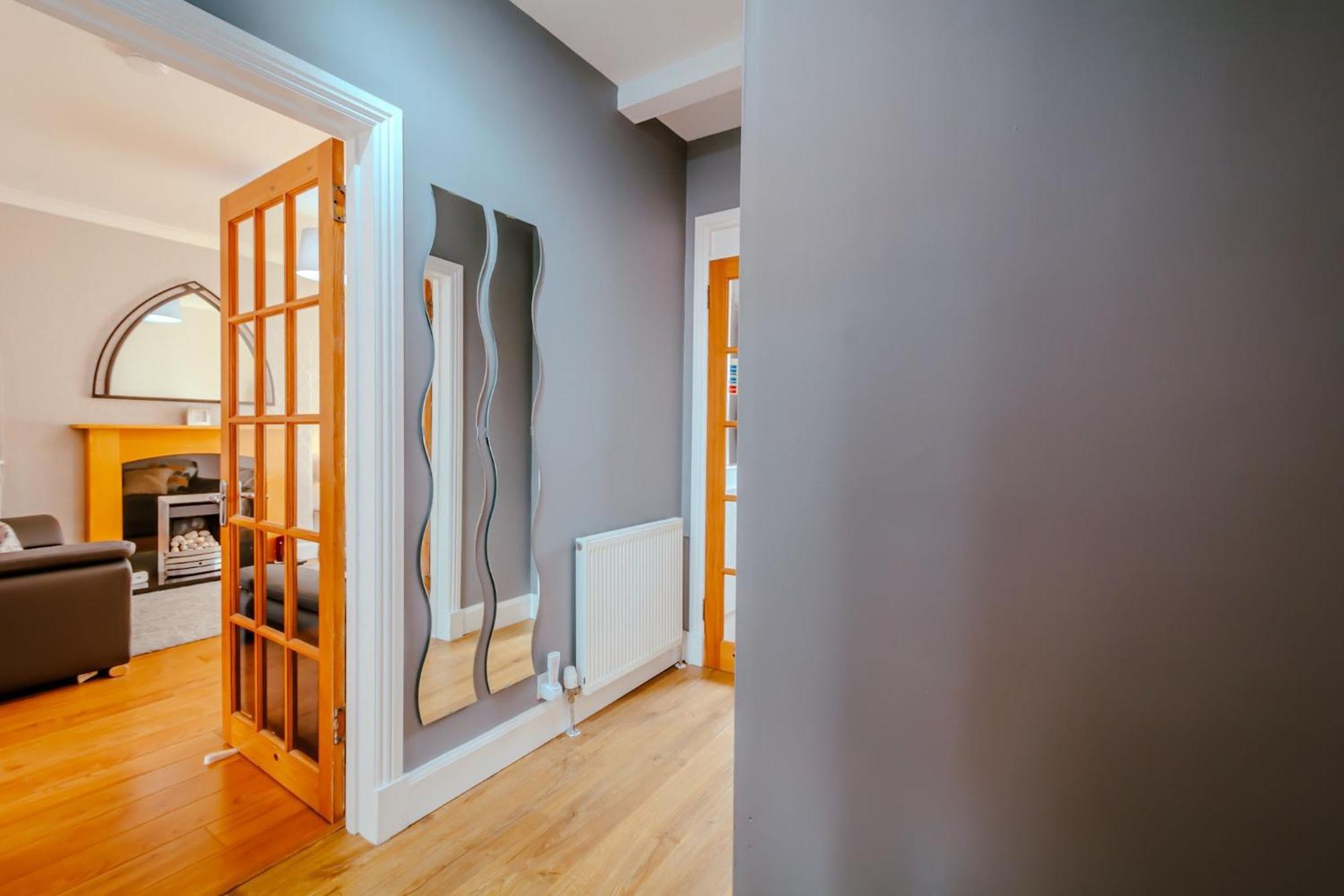 Crewe Apartment - 2 Bed, Free Off Street Parking And Private Garden Edimburgo Exterior foto