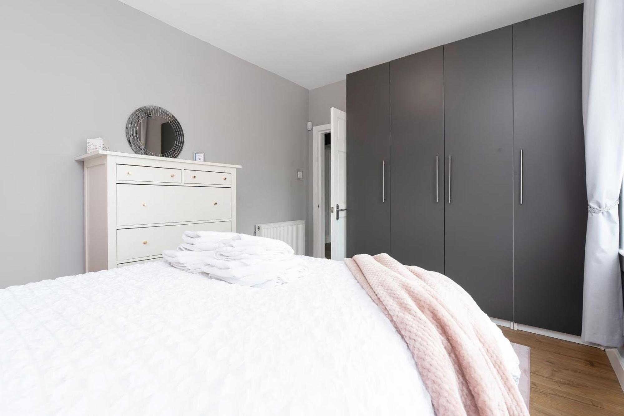 Crewe Apartment - 2 Bed, Free Off Street Parking And Private Garden Edimburgo Exterior foto