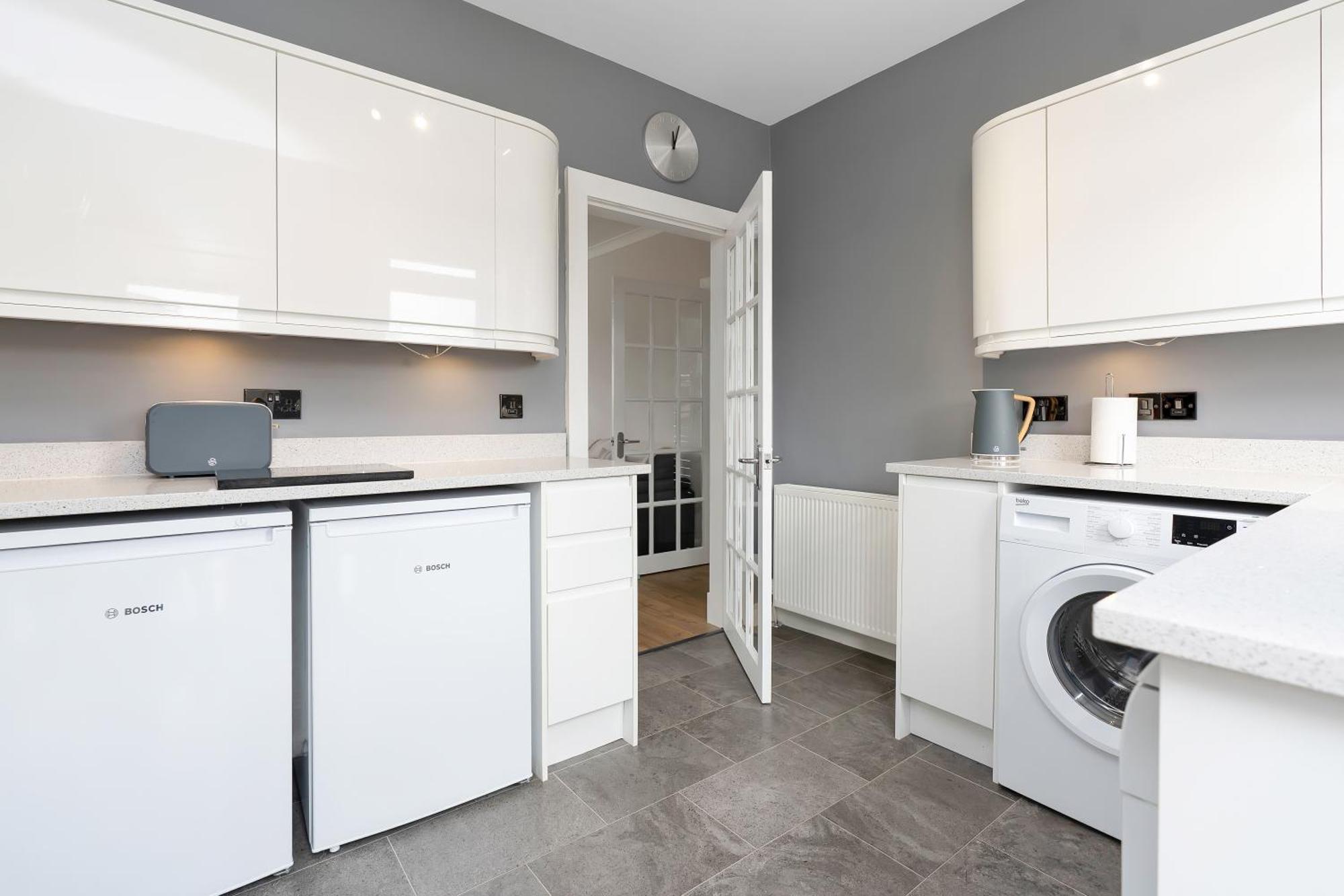 Crewe Apartment - 2 Bed, Free Off Street Parking And Private Garden Edimburgo Exterior foto