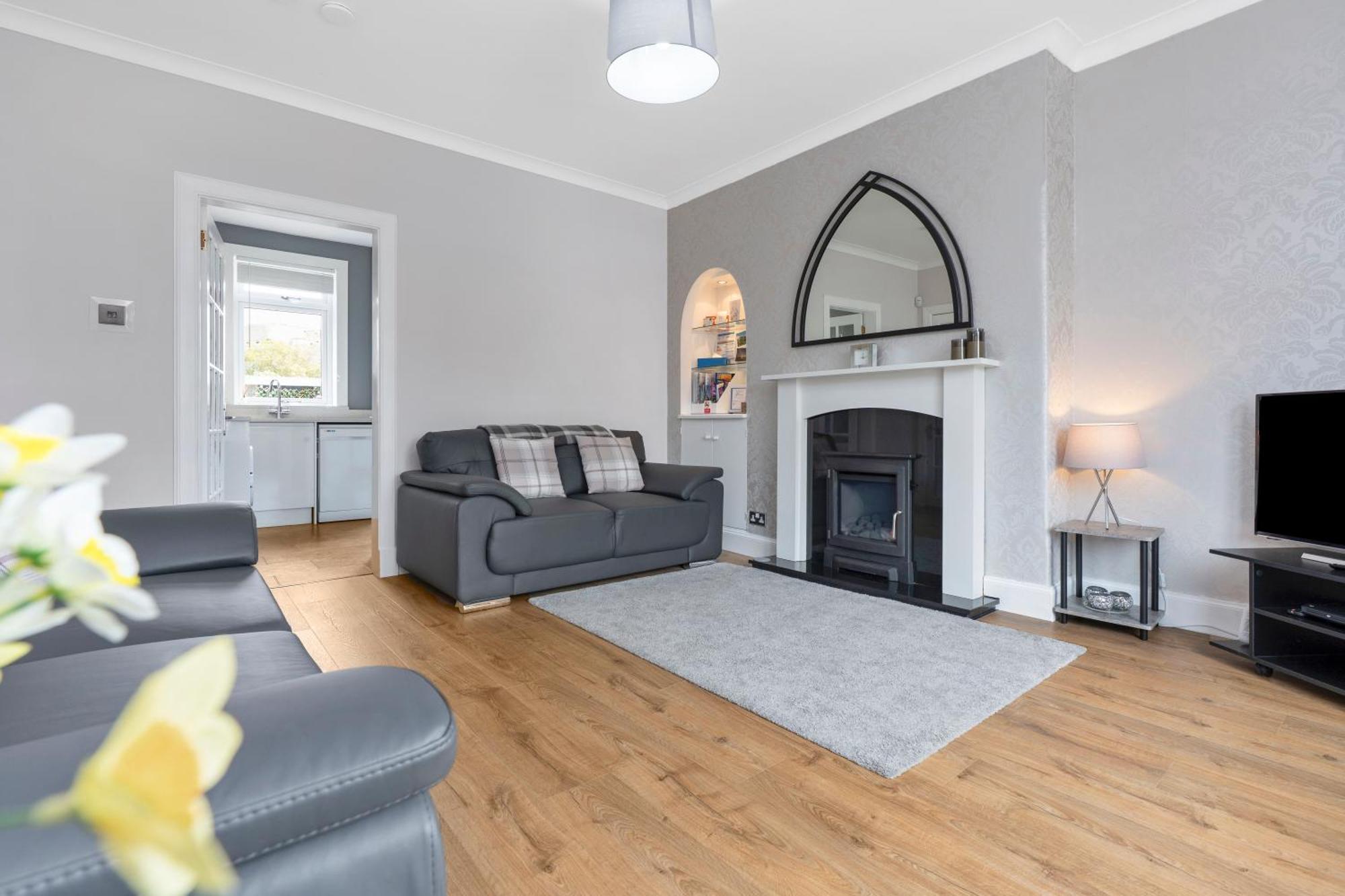 Crewe Apartment - 2 Bed, Free Off Street Parking And Private Garden Edimburgo Exterior foto